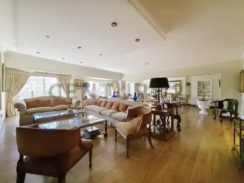 Departamento en Venta de 4 dormitorios
