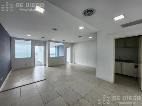 Oficina en Alquiler al Noroeste
