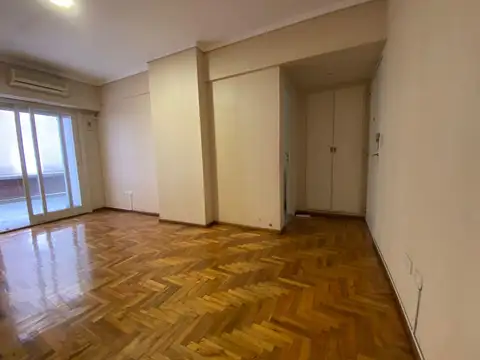 Av. Santa fe al 2500