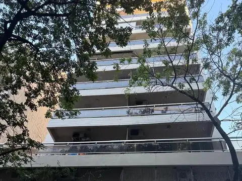 Montañeses 1800 e/ La Pampa y Sucre