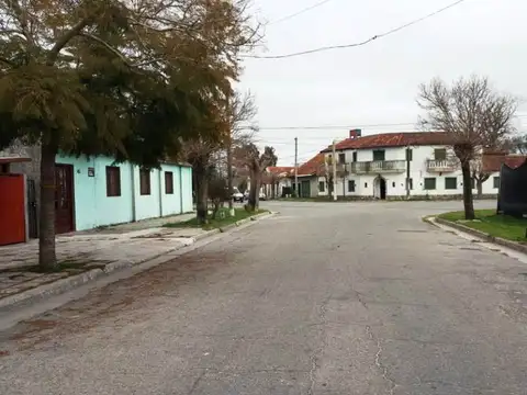 Calle 24 200, Piso 1