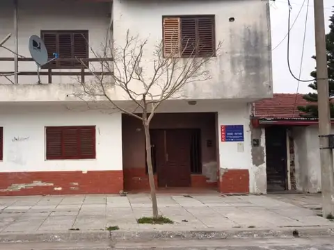 Departamento 3 Ambientes al Frente en zona centro