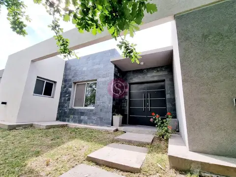 Casa en Alquiler de 4 dormitorios