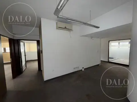 Oficina piso completo en alquiler Monserrat