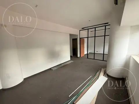 Oficina piso completo en alquiler Monserrat