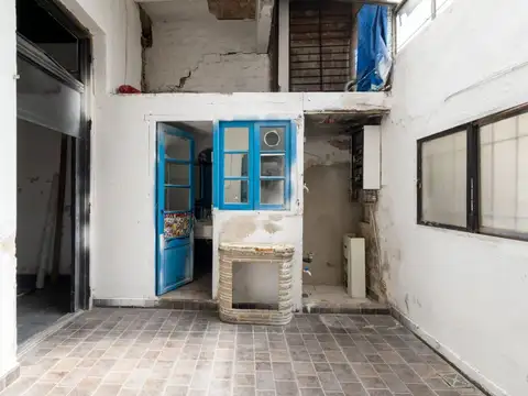 Depto Tipo Casa en Venta 42 años