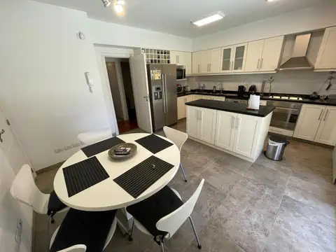 CASA EN ALQUILER EN MARTINEZ