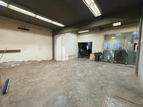 Galpon en Alquiler 8  mts Frente