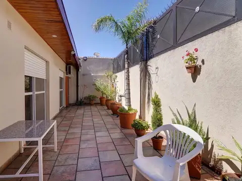 VENTA PH 4 AMBIENTES CON QUINCHO CIUDADELA NORTE