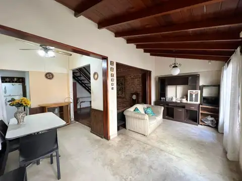 Depto Tipo Casa en Venta de 3 ambientes