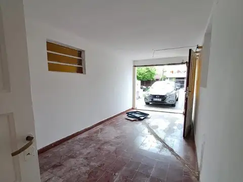 Depto Tipo Casa 4 ambientes con 2 baños