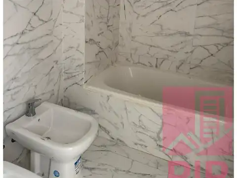 DEPARTAMENTO DE 2 AMBIENTES AL CONTRAFRENTE EN VENTA 