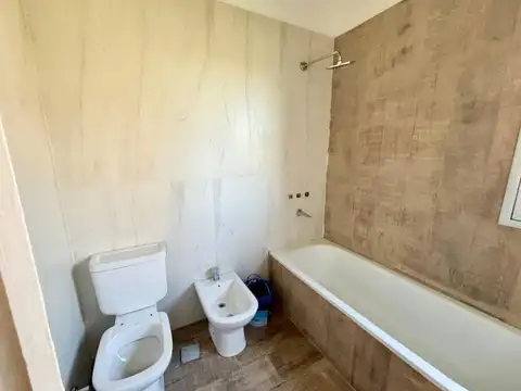 CASA EN VENTA, 4 AMBIENTES, SAN SEBASTIAN, AREA 2