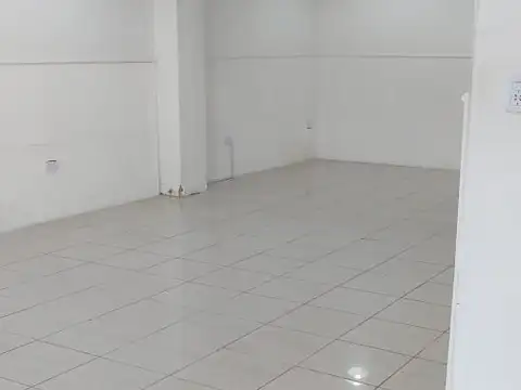 Local en Alquiler en Almagro, $ 700.000