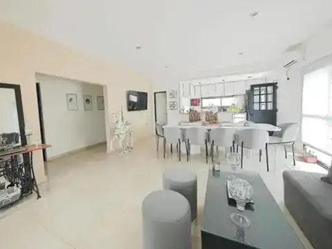 Casa 3 ambientes con 3 baños
