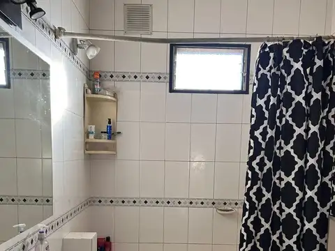 Depto Tipo Casa en Venta con 1 cocheras