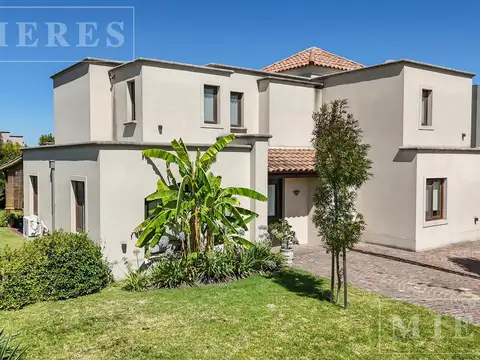 Casa en venta en Barbarita, Bancalari.