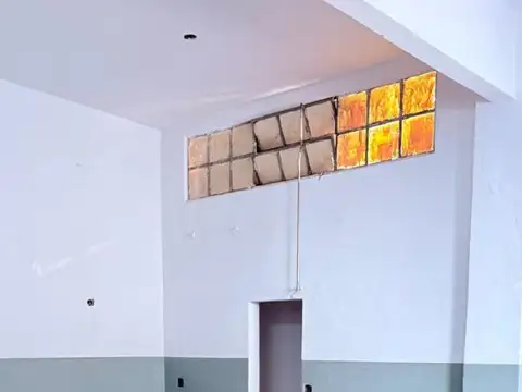 Galpon en Alquiler en Villa Lynch, $ 600.000