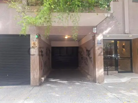 Cochera en venta en Palermo .