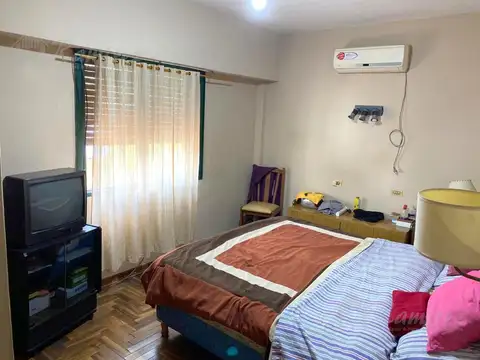 Casa 4 Ambientes En Venta - La Reja, Moreno