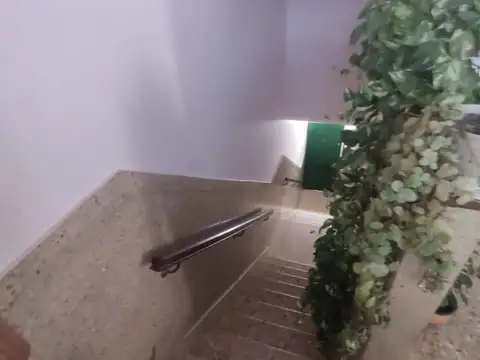 BARBARO JIMENA VENDE DEPARTAMENTO 4 AMB. CON GARAGE