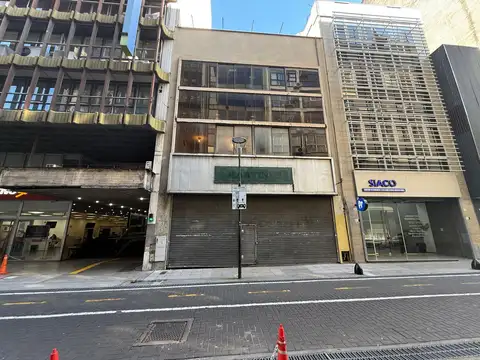 Venta de edificio comercial en San Nicolas de 999,24 m2 disponibles.