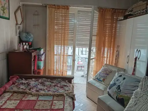 Av Avellaneda 2105 , Piso 5