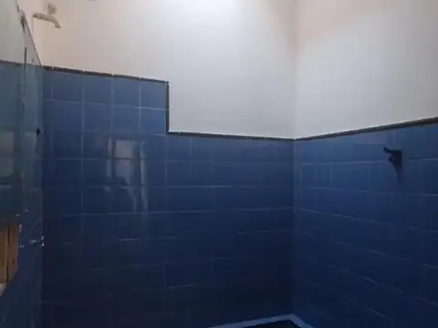 EN VENTA- CASA + LOCAL EN AV DE LAS AMERICAS