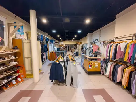 Calle 18 de Julio 1000