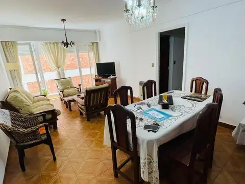 TRES AMBIENTES AL CFTE ABIERTO