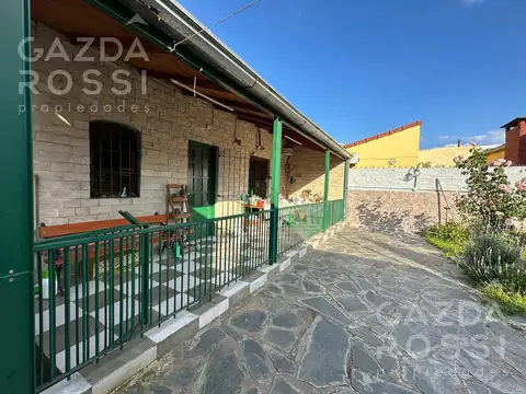 Casa en Venta con 1 cochera