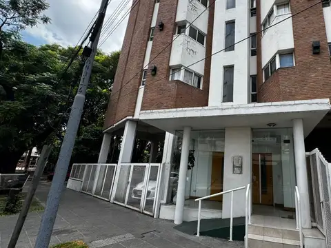 Islas Malvinas 3100, Piso 2