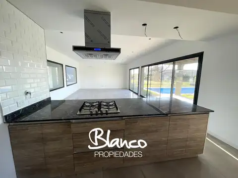 Casa en Venta en Haras Santa Maria, USD 265.000