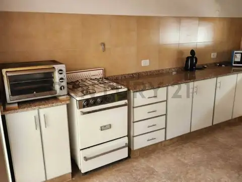 Casa en Alquiler en Luzuriaga, USD 700