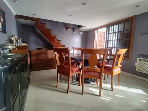 Depto Tipo Casa en Venta 53 años