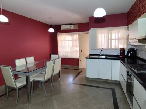 Depto Tipo Casa en Venta de 4 ambientes