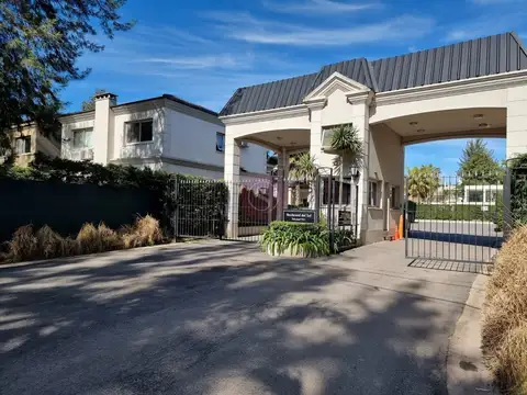 Casa en Venta en Boulevard del Sol 100