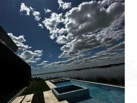 Casa en Venta al Sudeste