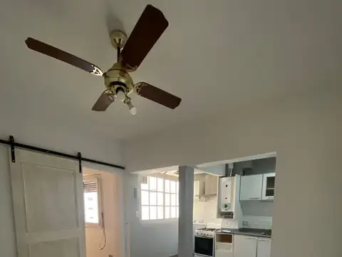 Departamento en alquiler en Coghlan 2 ambientes reciclados