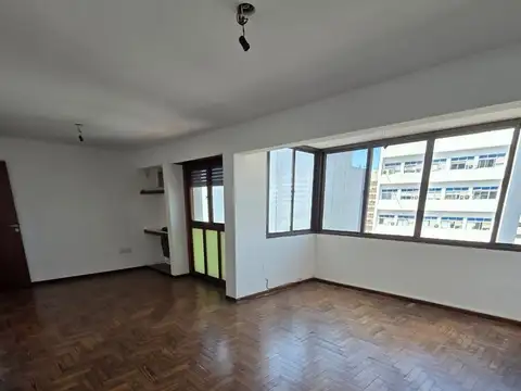 DEPARTAMENTO 3 DORMITORIO EN ALQUILER CENTRICO