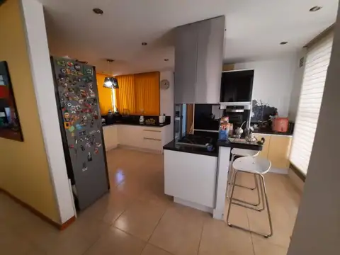 Av Fuerza Aerea 4201 , Piso 0