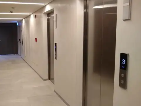 Oficina en Venta en Tribunales, USD 360.000