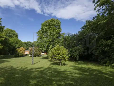 Lote 654 m2 calle Moreno Barrio de quintas