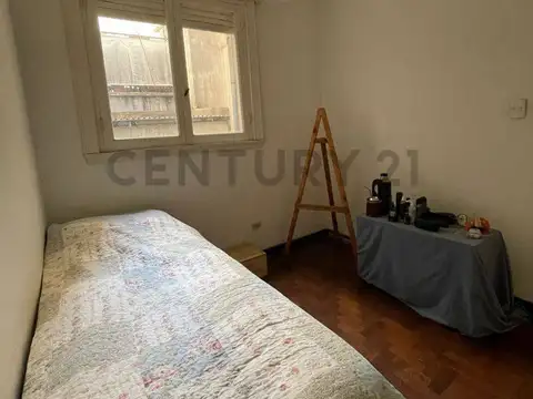 6 e/ 44 y 45 600, Piso 0