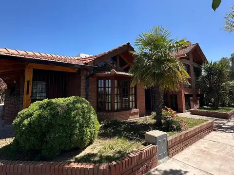 CASA APTA CRÉDITO BARRIO LOS OLIVOS VISTALBA LUJAN DE CUYO 100