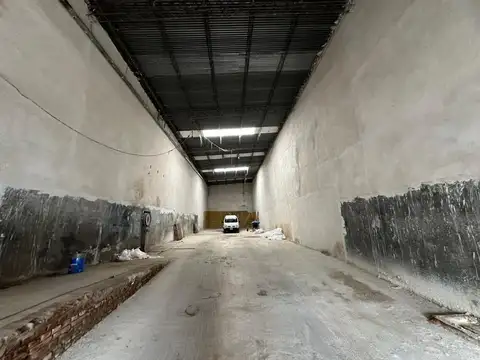 Depósito - Galpón de 350 m2 - Piñeyro  - ALQUILER