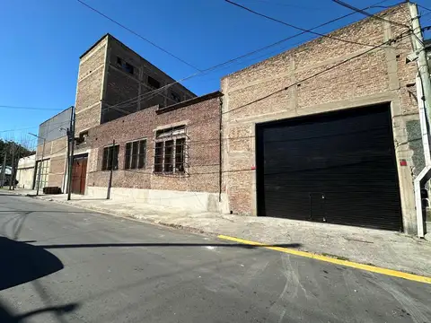Galpon en Alquiler en Piñeyro, $ 1.800.000