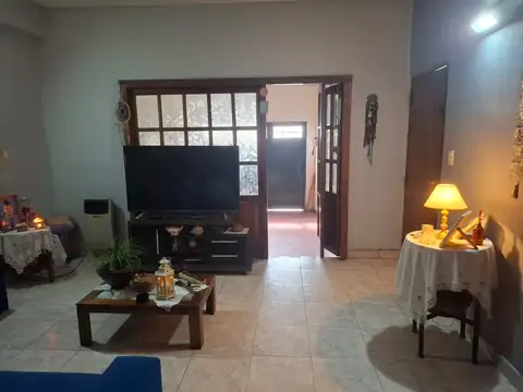 Depto Tipo Casa en Venta con 1 cocheras