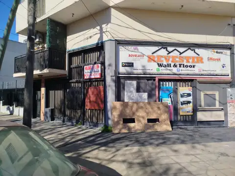 Local Comercial sobre Avenida