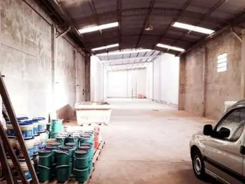 Galpón en  Venta de 500 m2 - Rosario